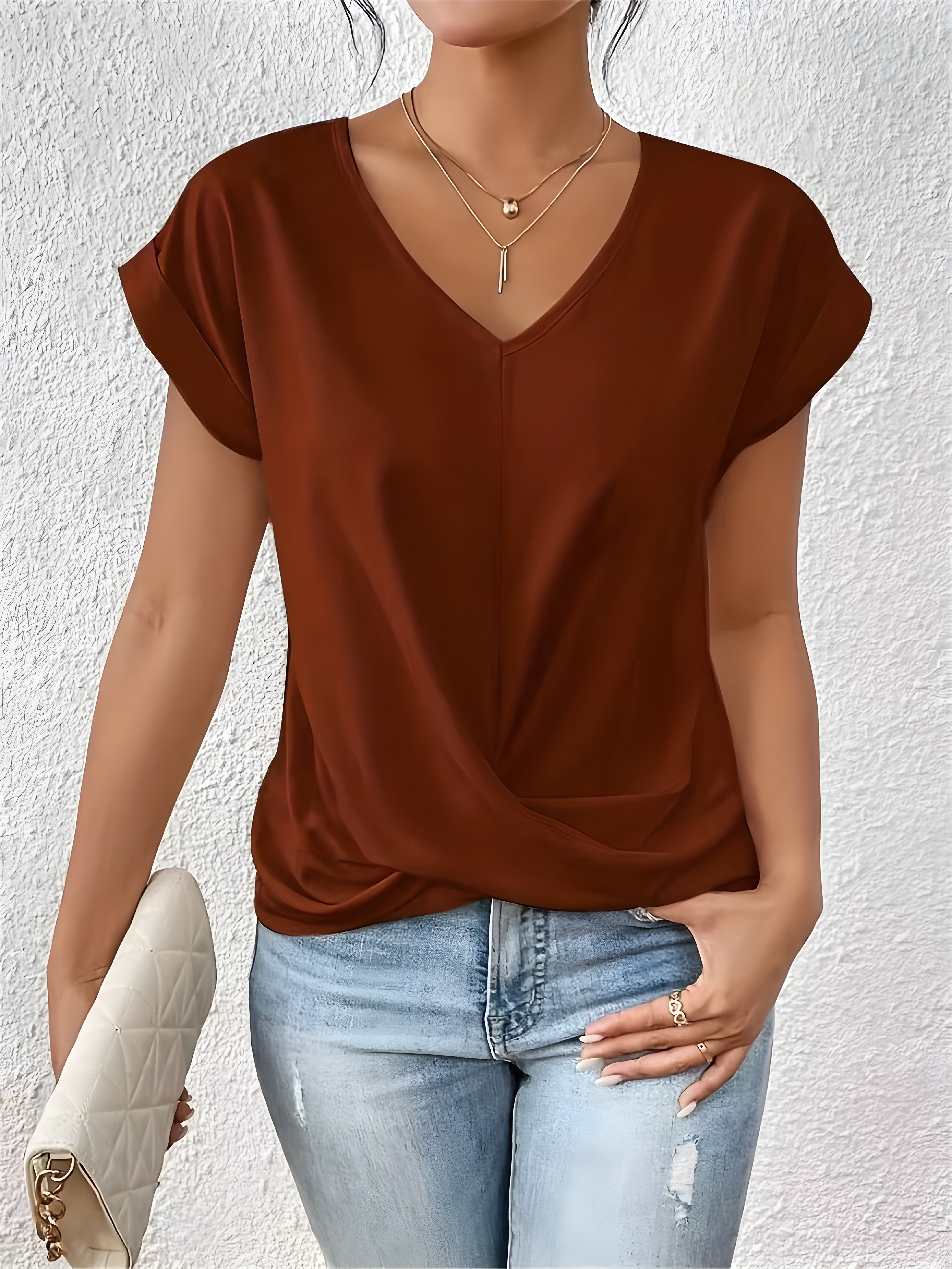 Maya – Twist Front V-Neck Top